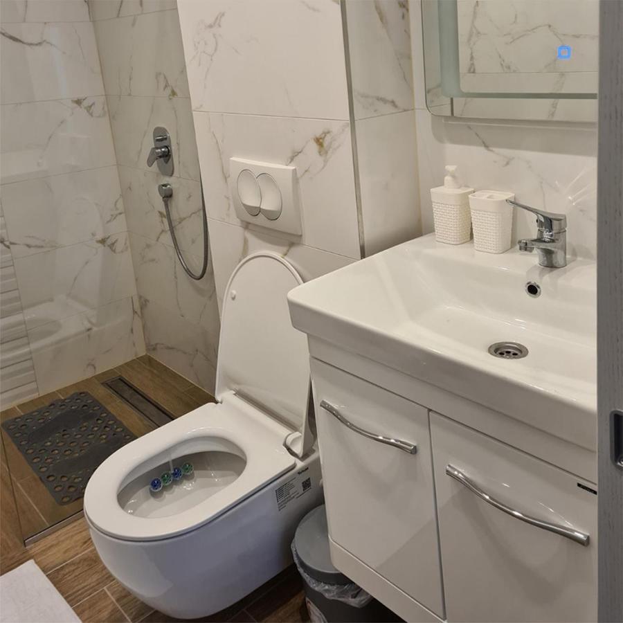 Kondor Apartmani Vrnjačka Banja Exterior foto